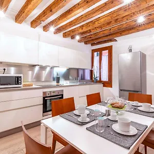 https://central-apt.hotelinveneto.com